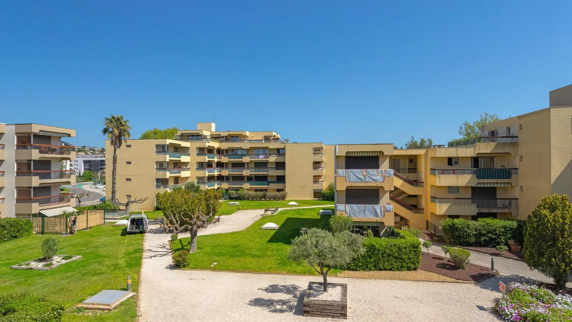 Apartment Parcs Du Lavandou-10 By Interhome Le Lavandou