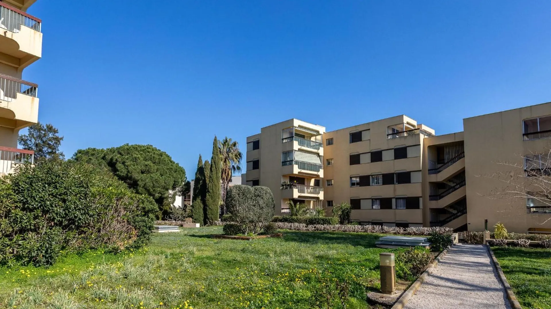 Apartment Parcs Du Lavandou-10 By Interhome Le Lavandou France